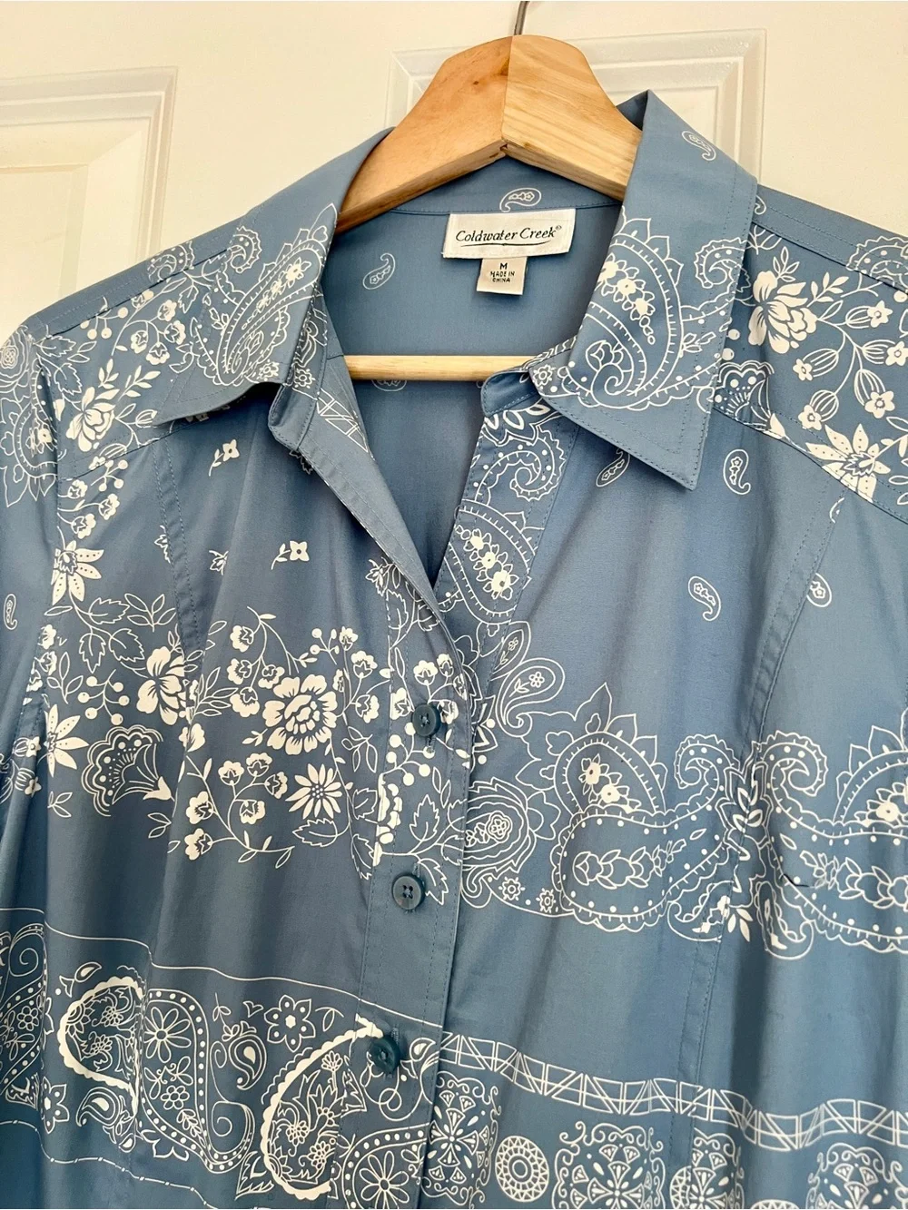 Coldwater Creek Slate Blue Paisley Button-Up Medium - Picture 3 of 9
